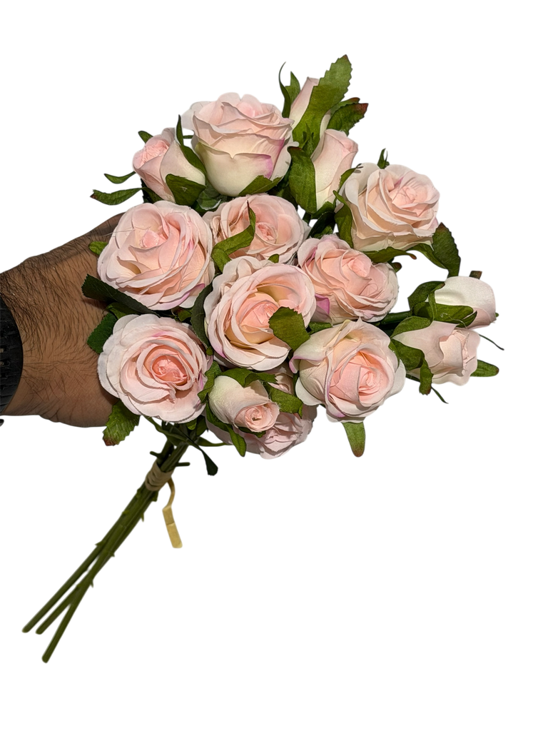 گوڵی بچووکی پەمەیی کاڵ